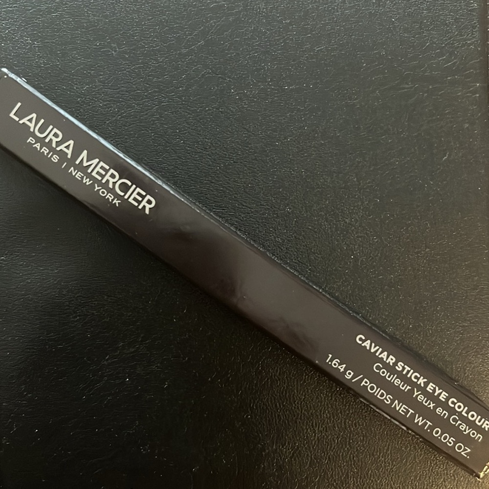 Laura Mercier Caviar Eyeshadow Stick - Rasberry - Picture 5 of 6